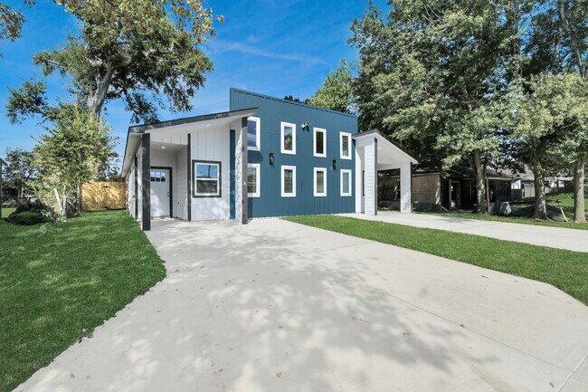 Foto del edificio - 5941 Southlea St