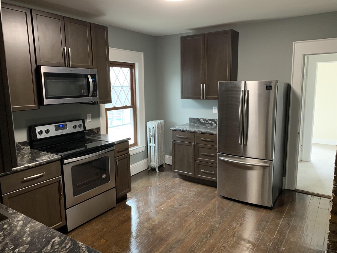 Foto principal - 1814 W Genesee St