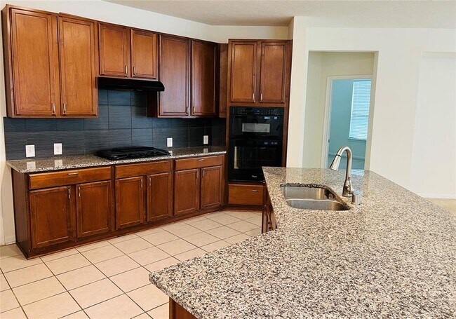 Building Photo - 21006 Brinton Forest Ct