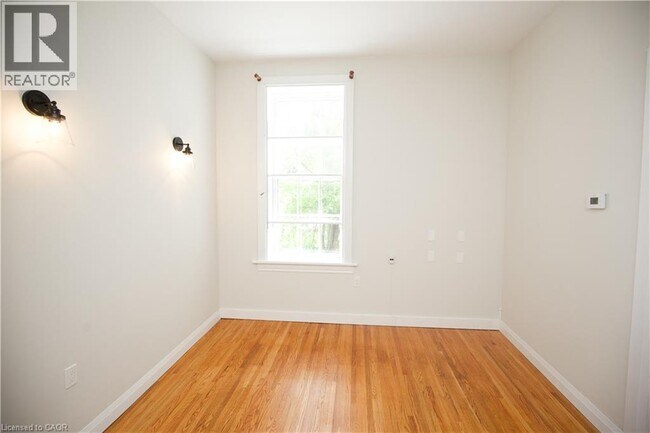 Photo du bâtiment - 36 Dumfries St