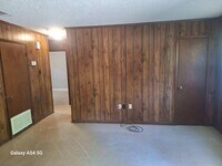2207 Wolf Ridge Rd