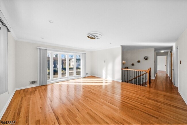 Foto del edificio - 895 Patton St