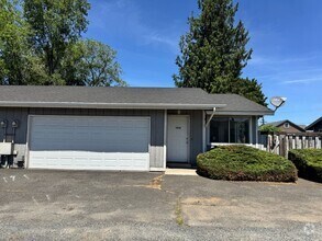 Building Photo - 1003A S 17th Ave