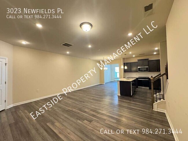 Foto del edificio - 3023 Newfields Pl