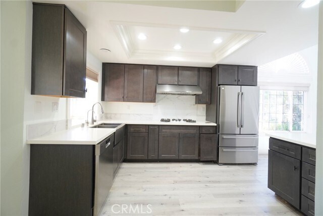 Building Photo - 2094 Avenida Del Canada