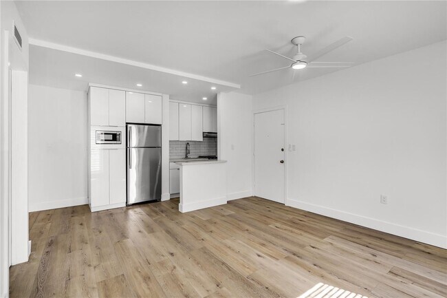 Foto del edificio - 5991 SW 76th St
