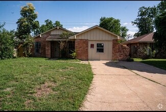 Building Photo - 4451 Oak Shadows Dr