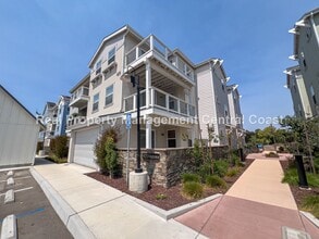 Building Photo - 104 Madonna Rd