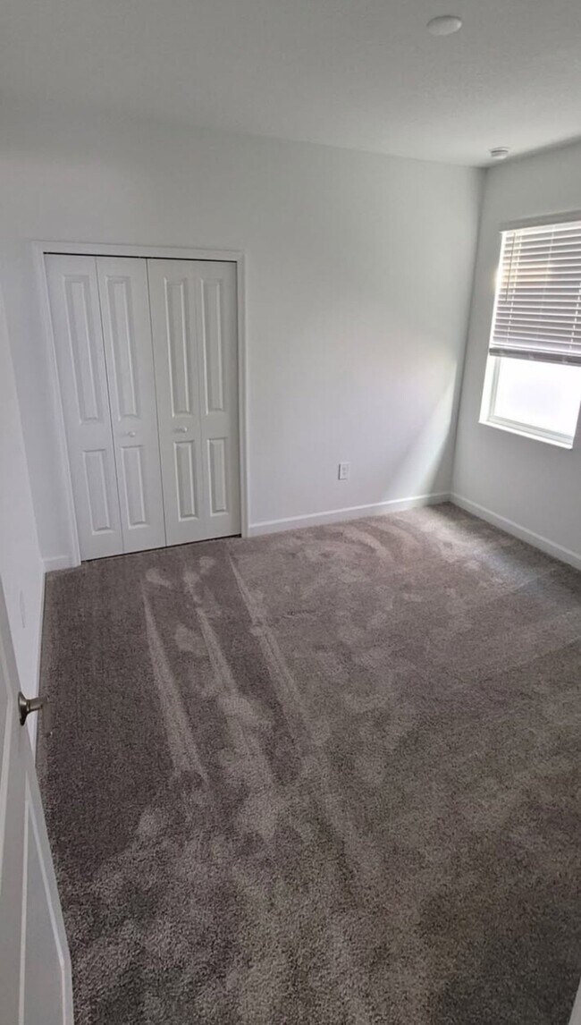 Building Photo - 4013 Redbridge Lp