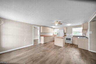 Building Photo - 2950 Packinghouse Rd
