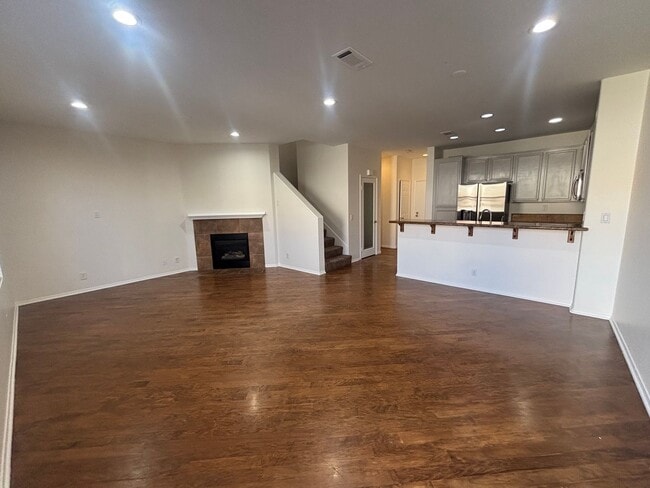 Foto del edificio - 3-Bedroom Townhome with Community Pool & S...