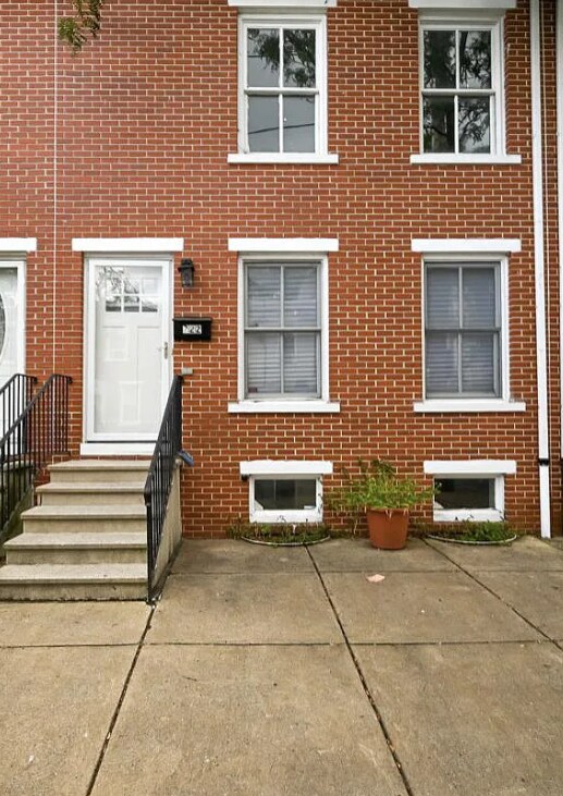 Primary Photo - 722 E 7th St