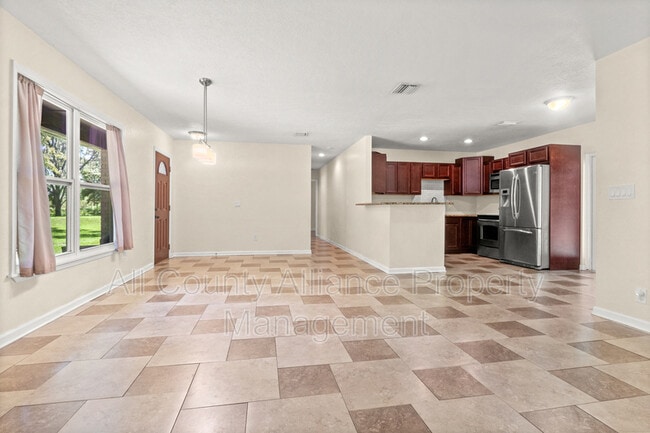 Building Photo - 29828 Cooper Rd