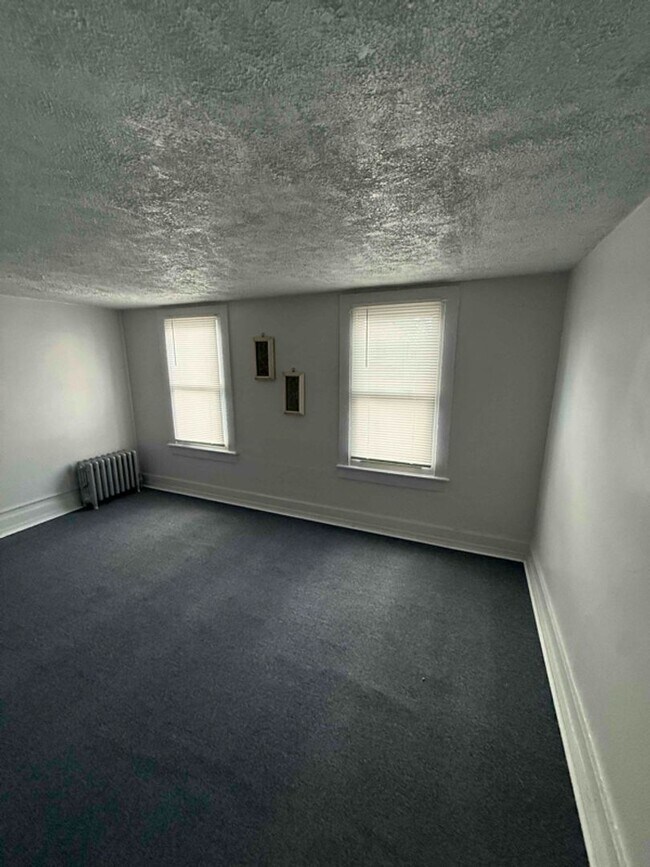 Foto del edificio - Charming 1-Bedroom Apartment in West Scranton – $1,050/Month