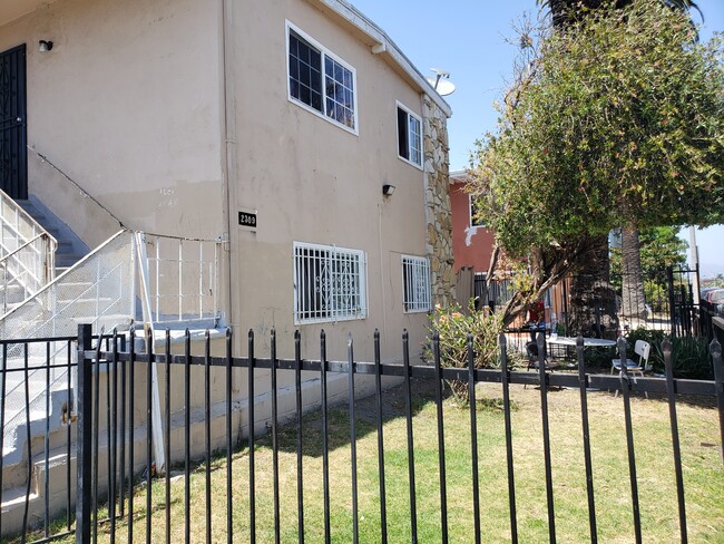 Building Photo - 2309 S Ridgeley Dr