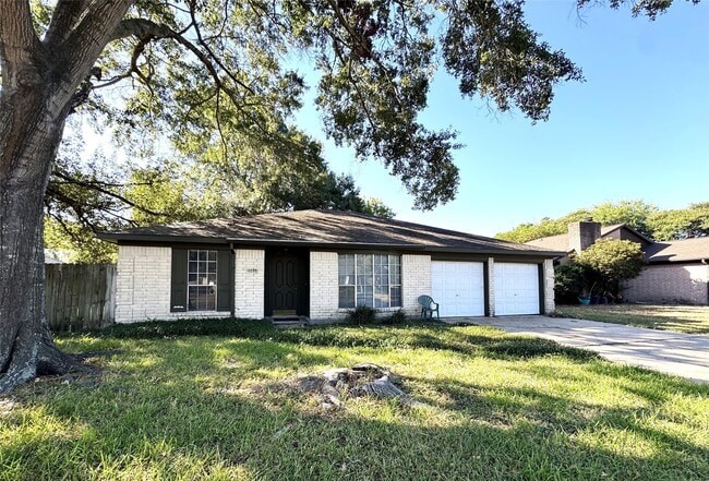 Building Photo - 22611 Braken Carter Ln