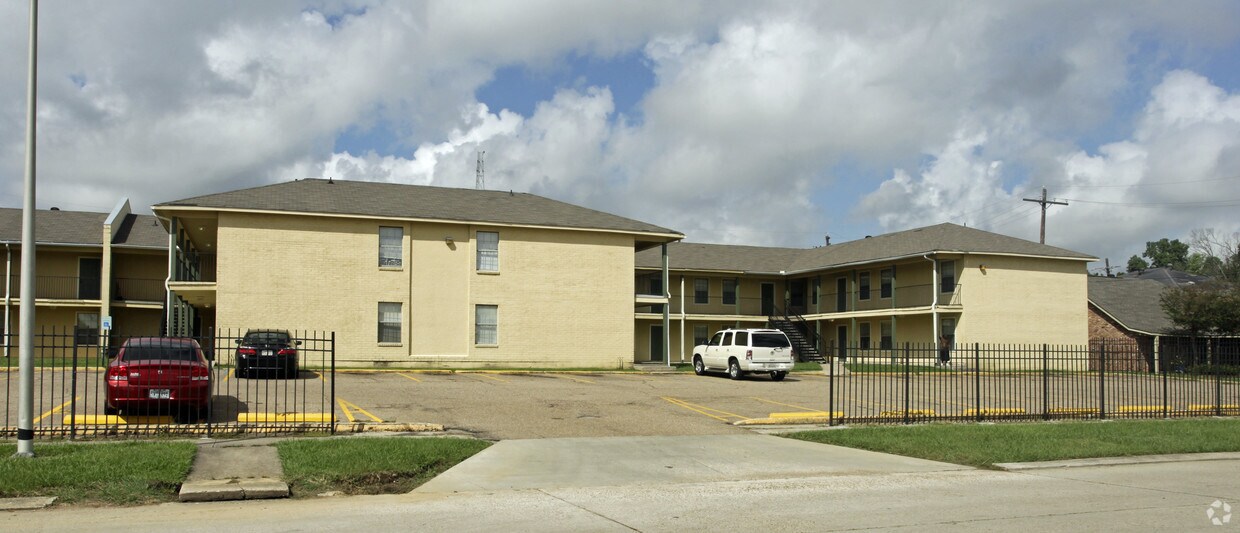 Building Photo - Melrose I