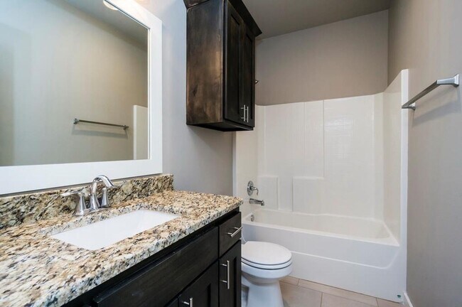 Building Photo - Beautiful 4 Bed Home In Deer Creek Schools