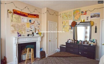 Building Photo - 17 Highgate St