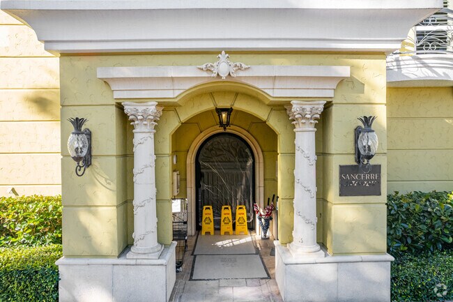 Entrada del edificio - Sancerre