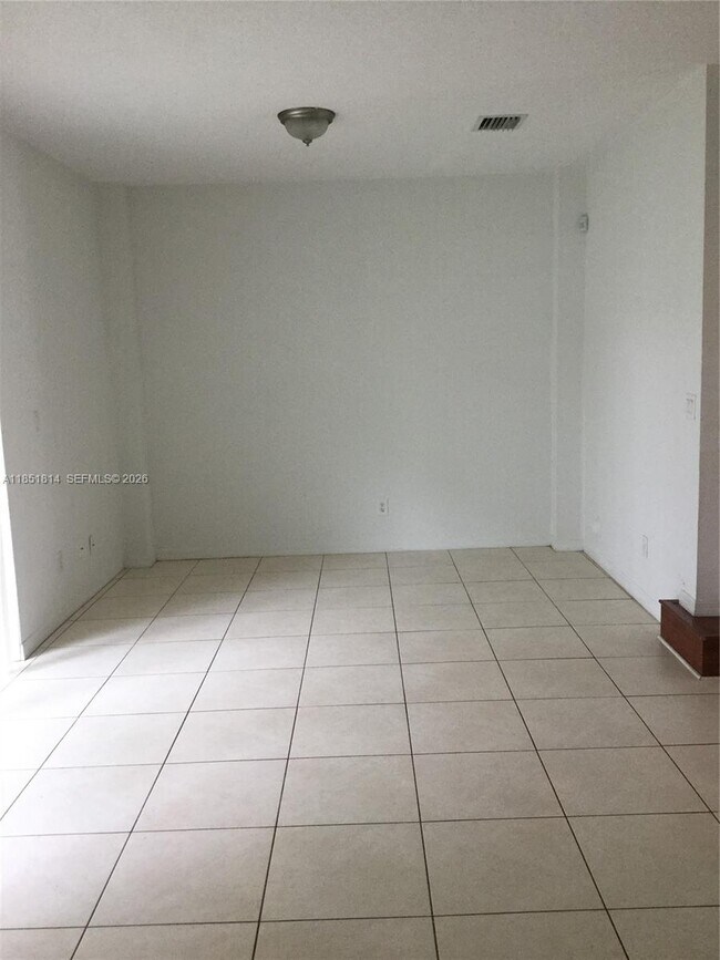 Foto del edificio - 2885 SW 127th Ave