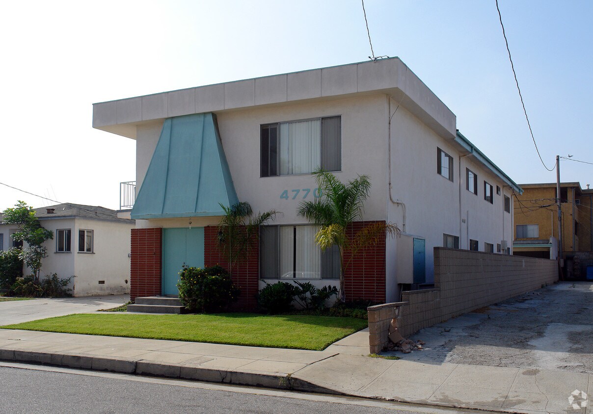 Building Photo - 4770 W 133rd St