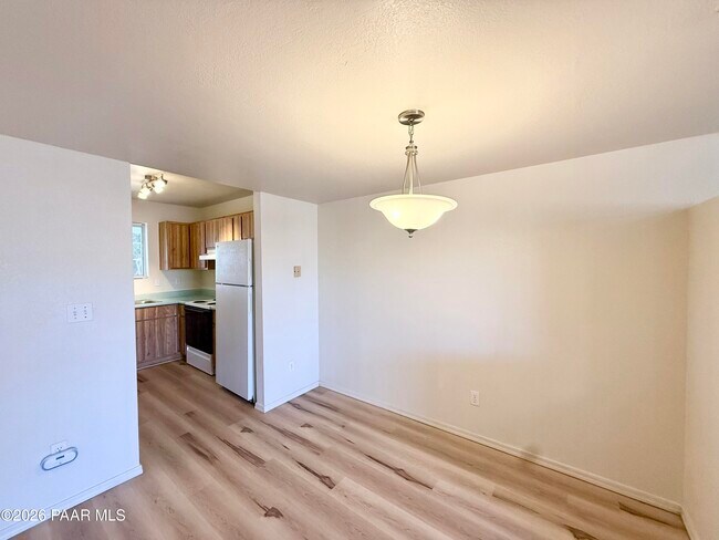 Foto del edificio - 3160 N Navajo Dr