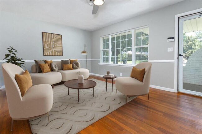 Foto del edificio - 1534 Windsor Way