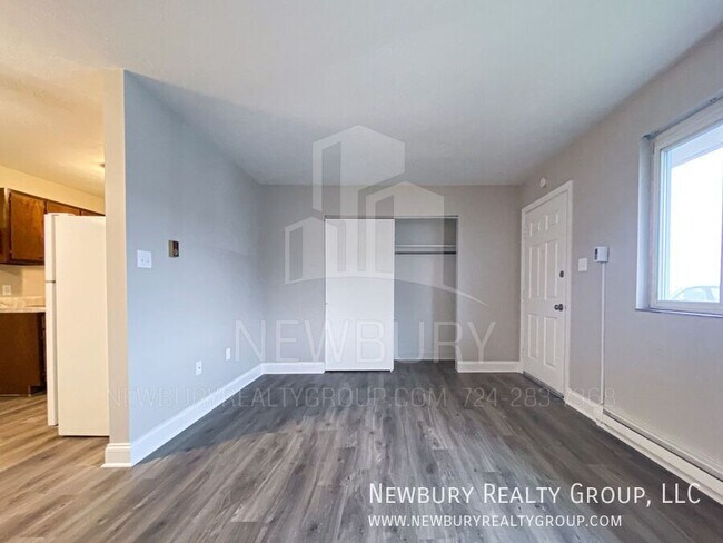 Foto del edificio - 25 Sunbury Estates