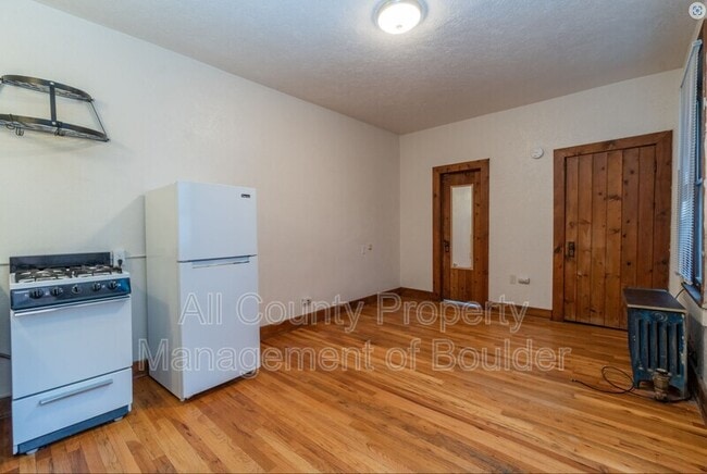 Building Photo - 2408 8th St