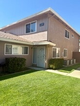Building Photo - 2205 Palisade Ave