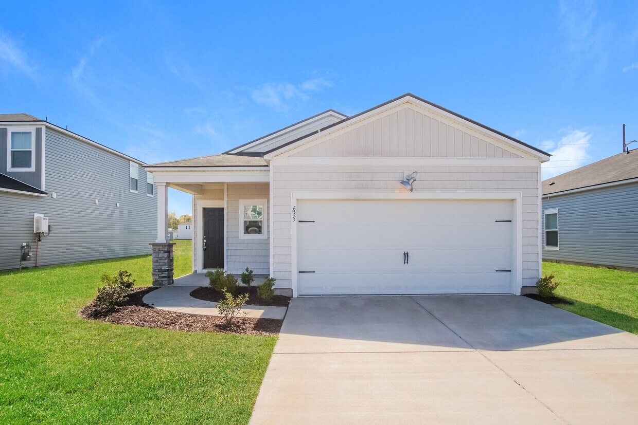 635 Watercliff Dr, Longs, SC House for Rent in Longs, SC