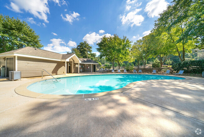 Building Photo - The Greens at Cascade Apartment Homes