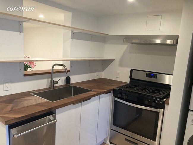 Foto del edificio - 57 Devoe St