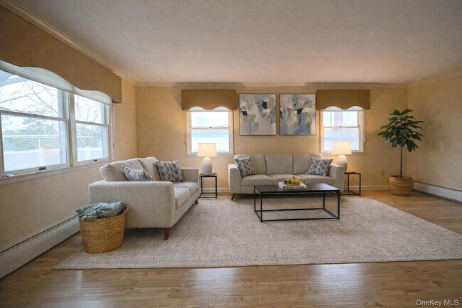 Foto del edificio - 18 Strathmore Village Dr