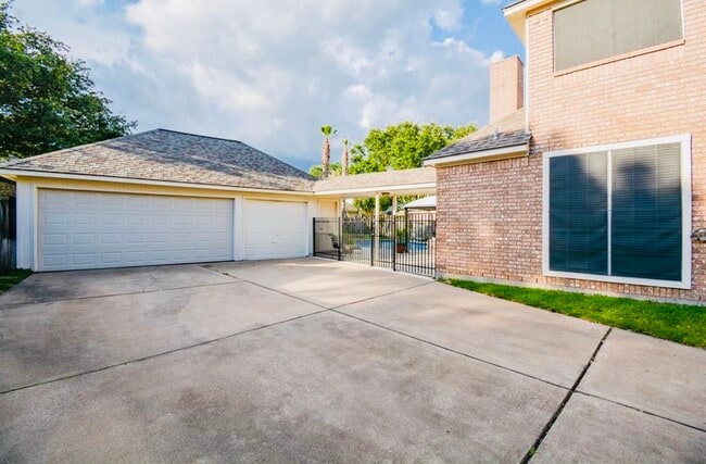 Foto del edificio - 23210 Fall Wind Ct