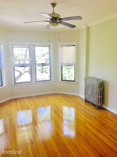 Foto principal - 5471 S Everett Ave