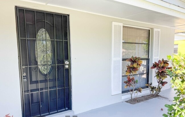 Foto del edificio - 2092 Willie Mays Pkwy