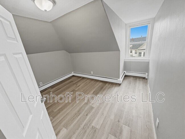 Building Photo - 417 Westford St