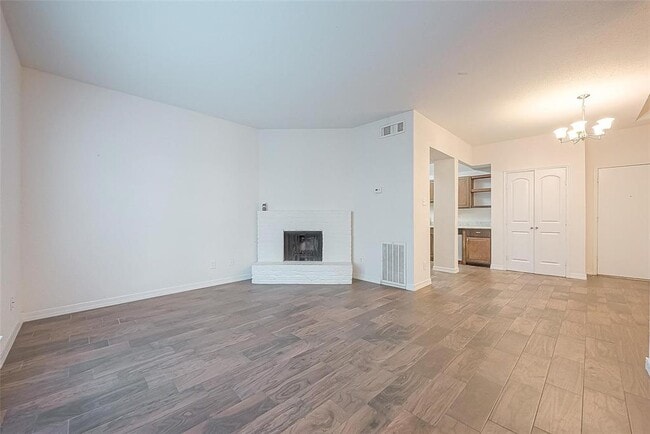 Building Photo - 1330 Augusta Dr