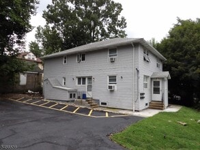 Building Photo - 2 Hasbrouck Ave