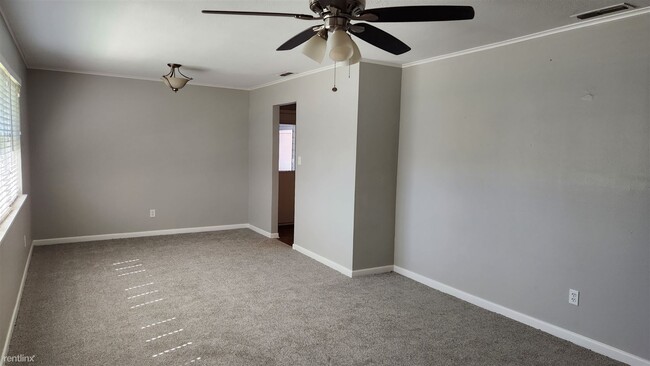 Building Photo - 3 br, 2 bath House - 3114 Tanglewood Dr FR...
