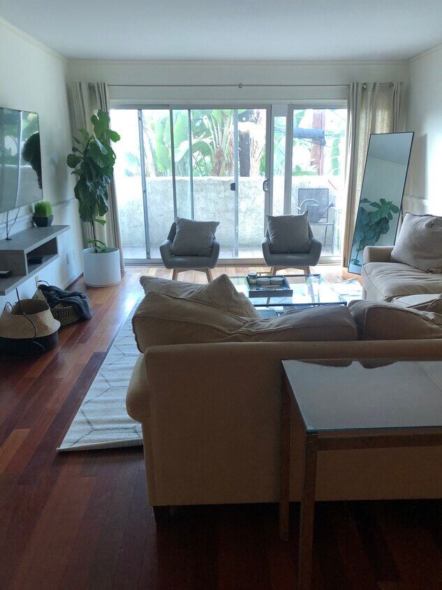 From Dining room towards porch - 8400 De Longpre Ave