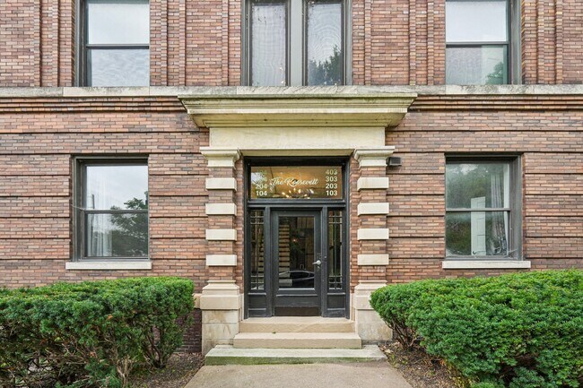 Foto del edificio - 307 W 6th St
