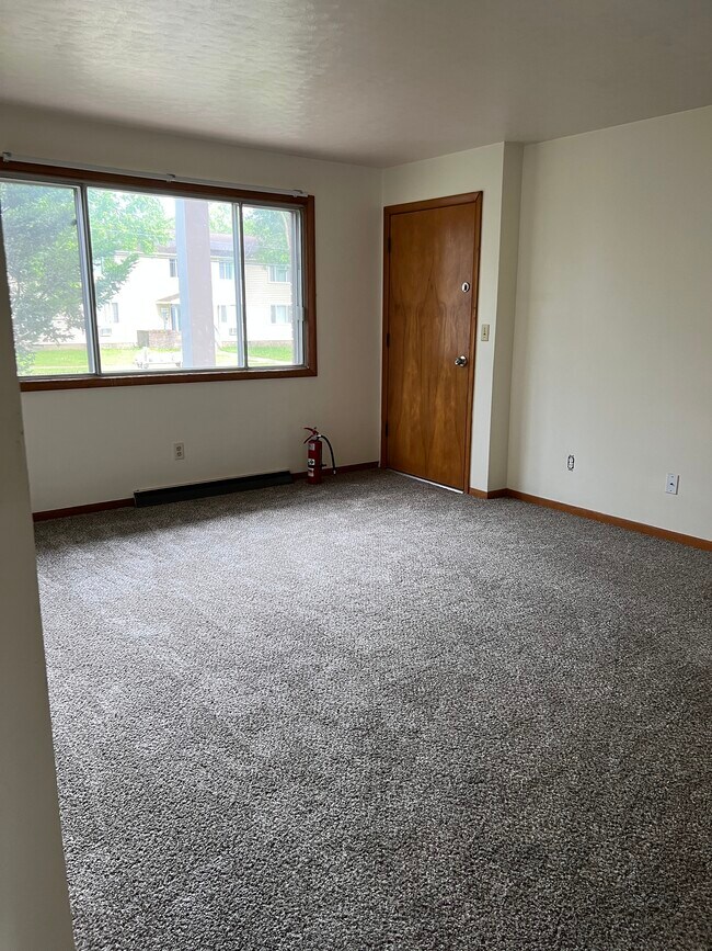 1310 21st Ave S Unit 102, Wisconsin Rapids, WI 54495 Apartments in