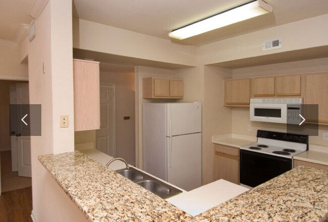 Building Photo - 2200 Panther Trail