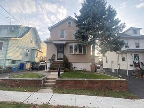 Building Photo - 536 3rd Ave