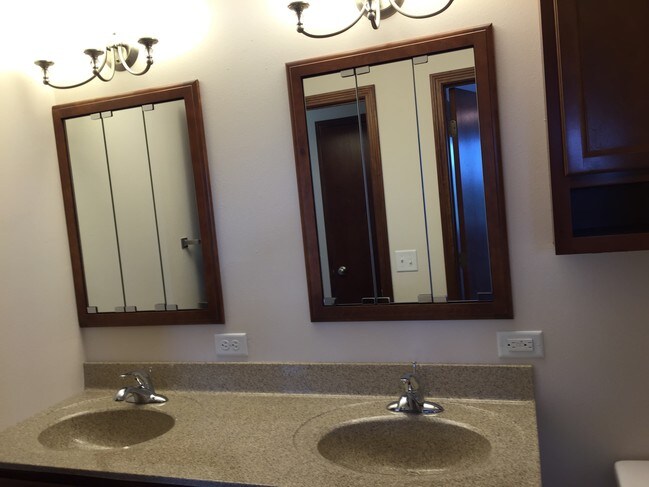 Master Bath With Medicine Cabinets - 1880 Wrigley St