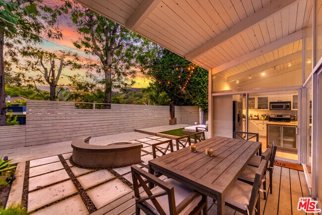 Foto del edificio - 2149 Basil Ln