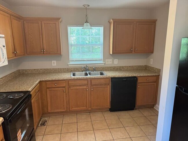 Foto del edificio - Nice Kannapolis home! nice 3 Bedroom, 2 Bath House